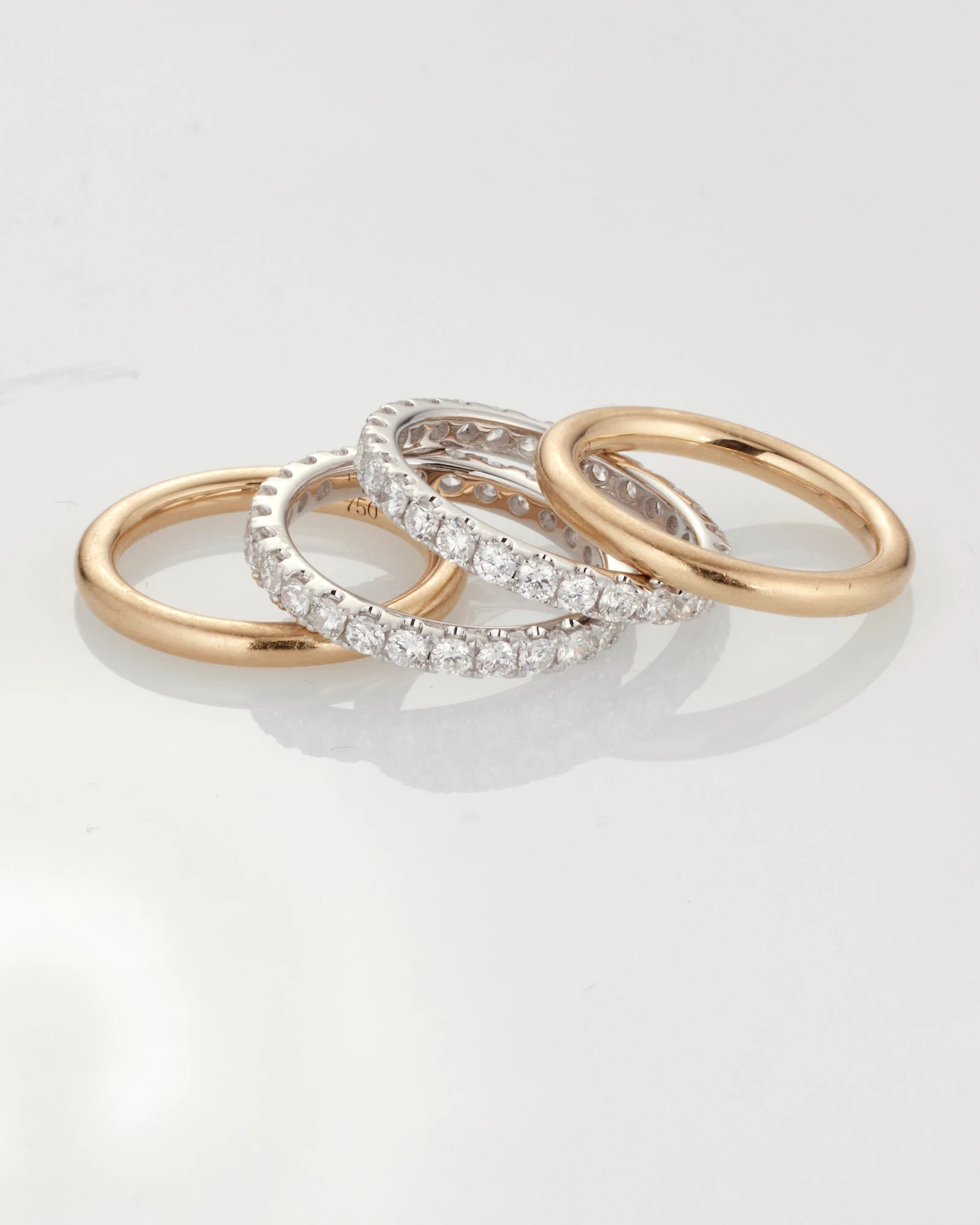 Macro fine jewelry aquamarine emerald and gold ring retouching