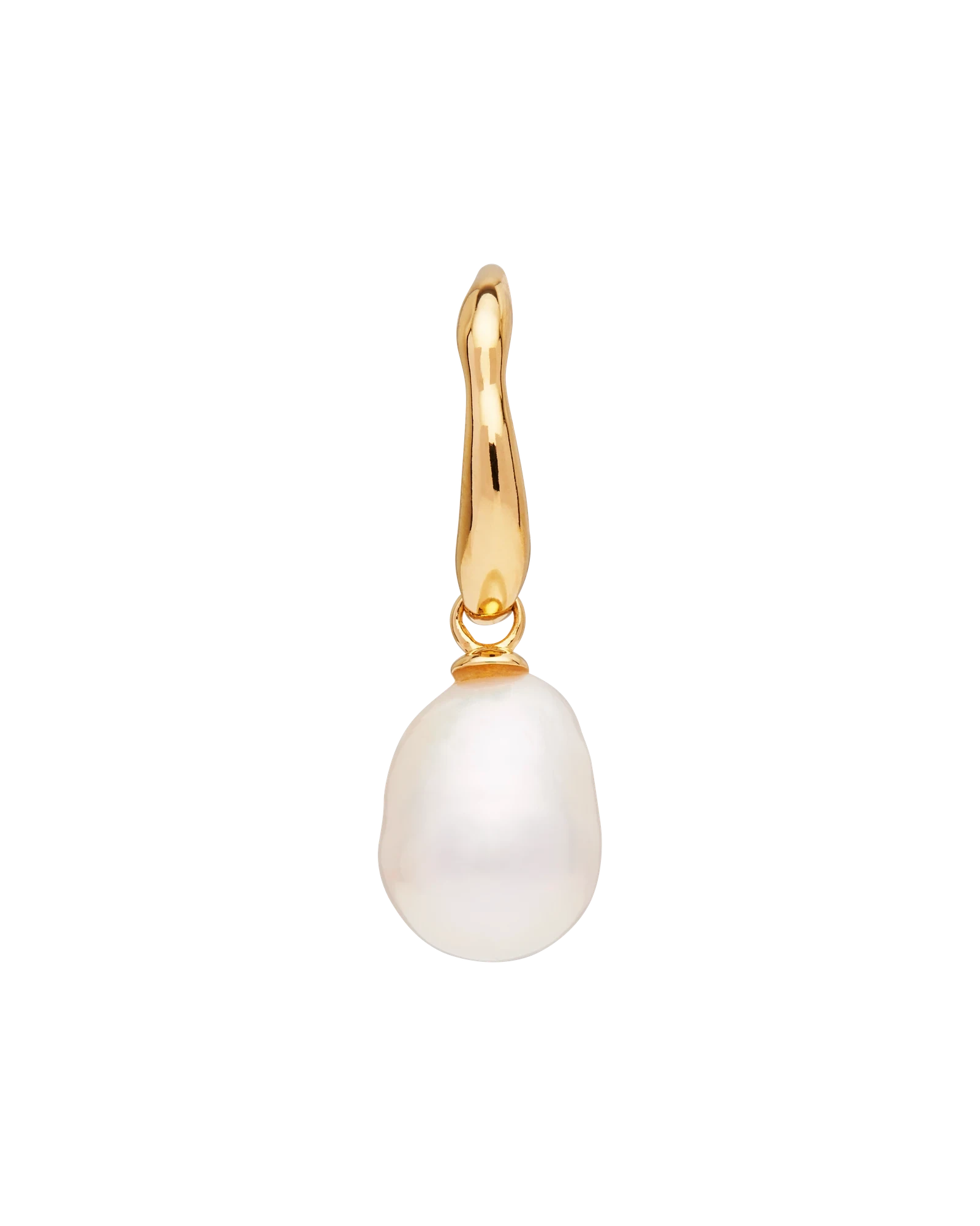 Delicate gold pendant necklace photographed with clean specular reflections and delicate gradient shadows